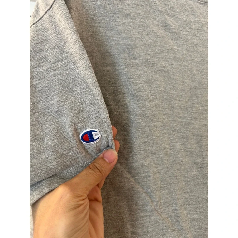 Champion T-Shirt Mens Large Gray Excellent Short Sleeve Crewneck‎ Embroidered - Picture 4 of 8